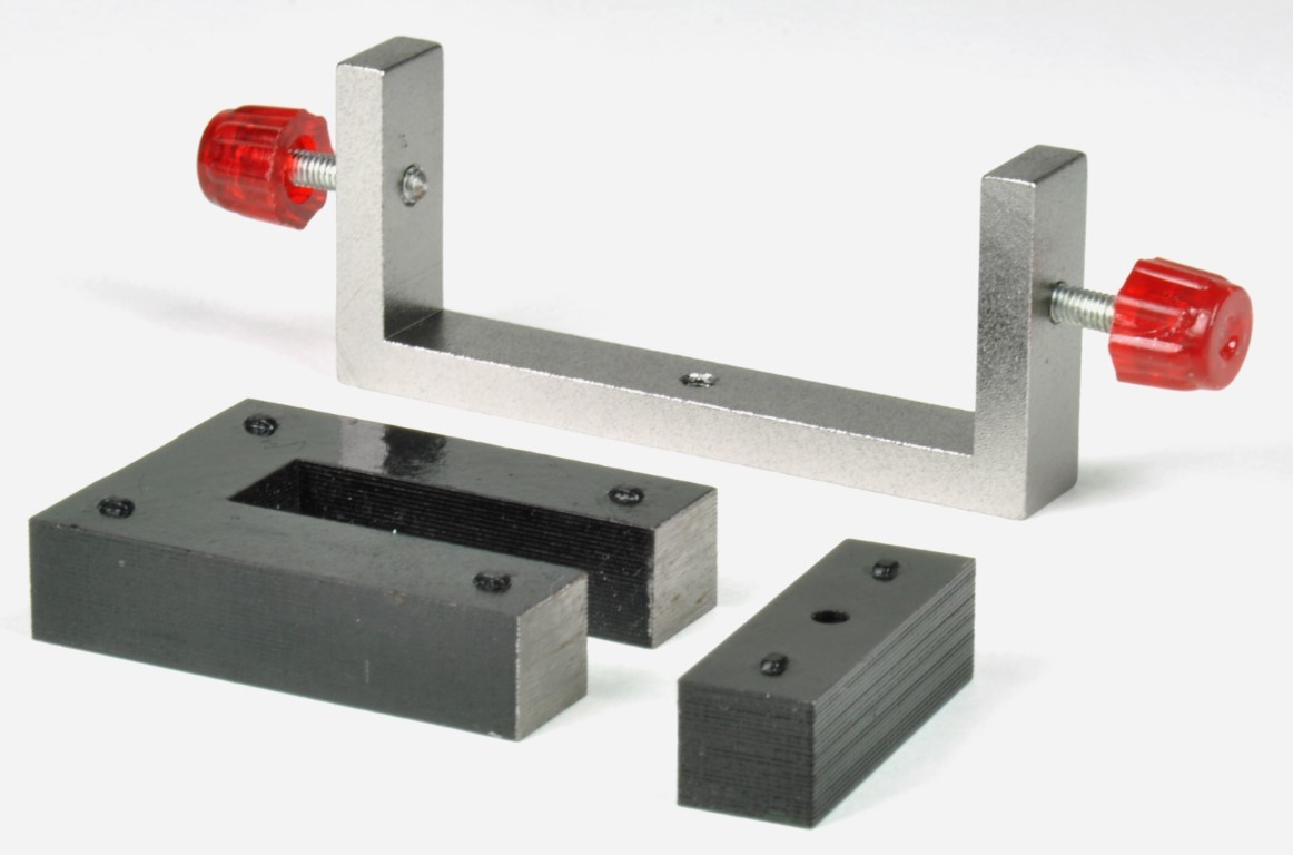 U-Kern mit Joch und Spannbügel U-Kern mit Joch und Spannbügel