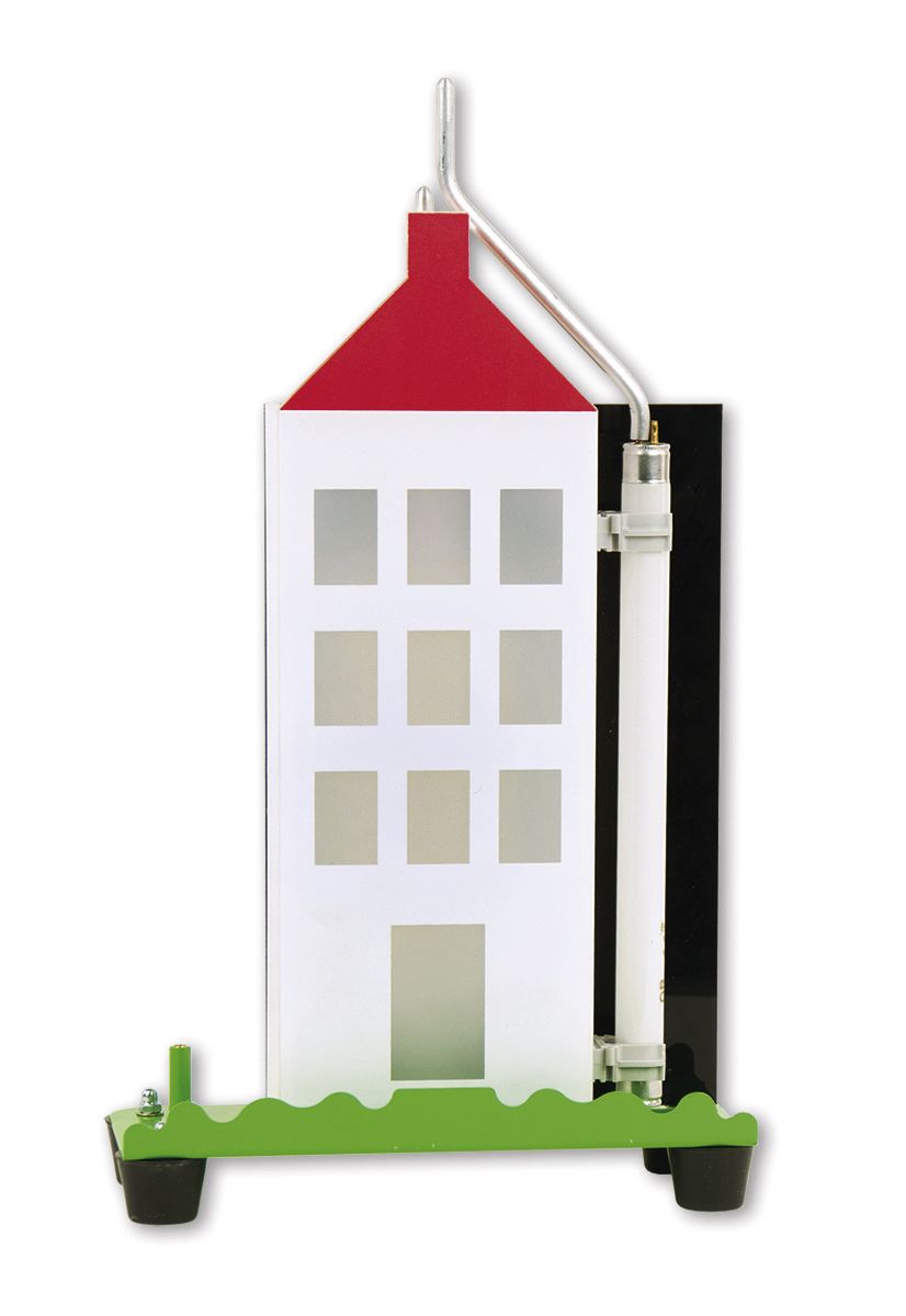 Haus mit Blitzableiter