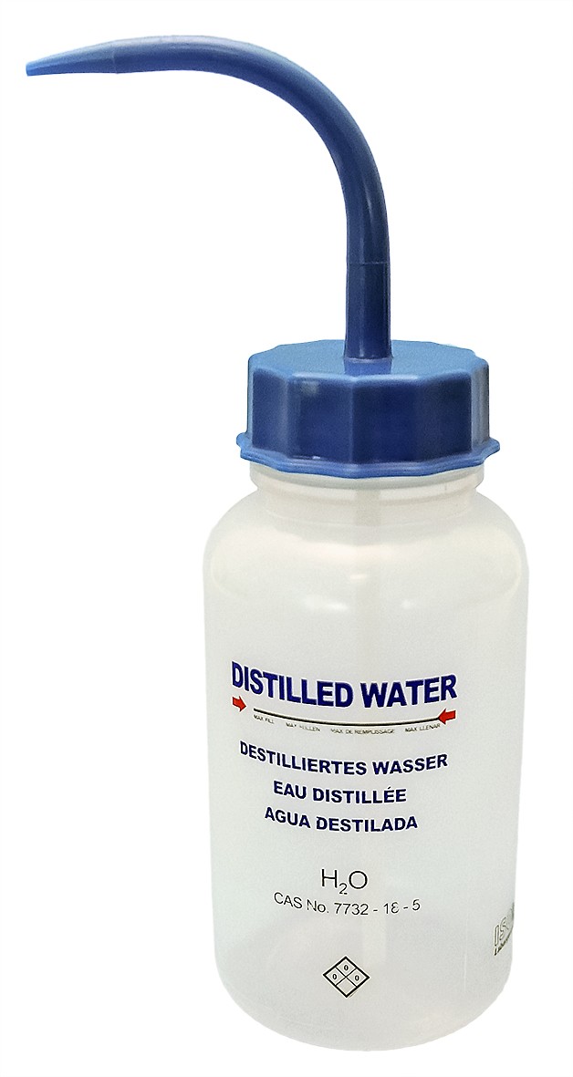Spritzflasche mit Aufdruck Destilliertes Wasser