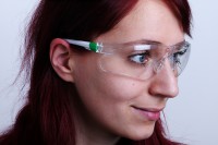 Schutzbrille mit Schutzbrille mit Panoramascheibe nach DIN EN 166