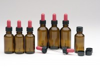 Pipette mit Gummihütchen und Verschluss Pipette mit Gummihütchen und Verschluss