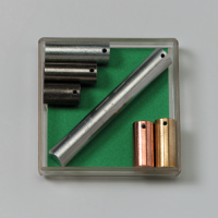 Metallzylinder, gleichen Massen Metallzylinder, gleichen Massen