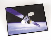 Satellitenspiegel groß, mit Gelenk Satellitenspiegel groß, mit Gelenk